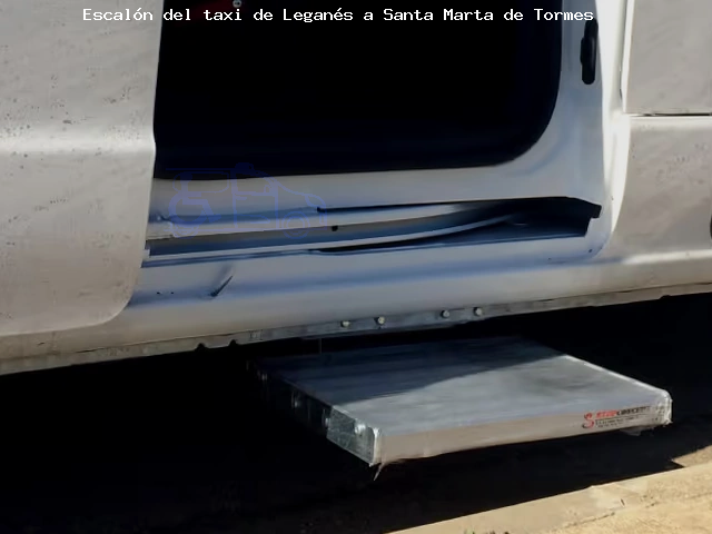 Taxi con escalón de Leganés a Santa Marta de Tormes